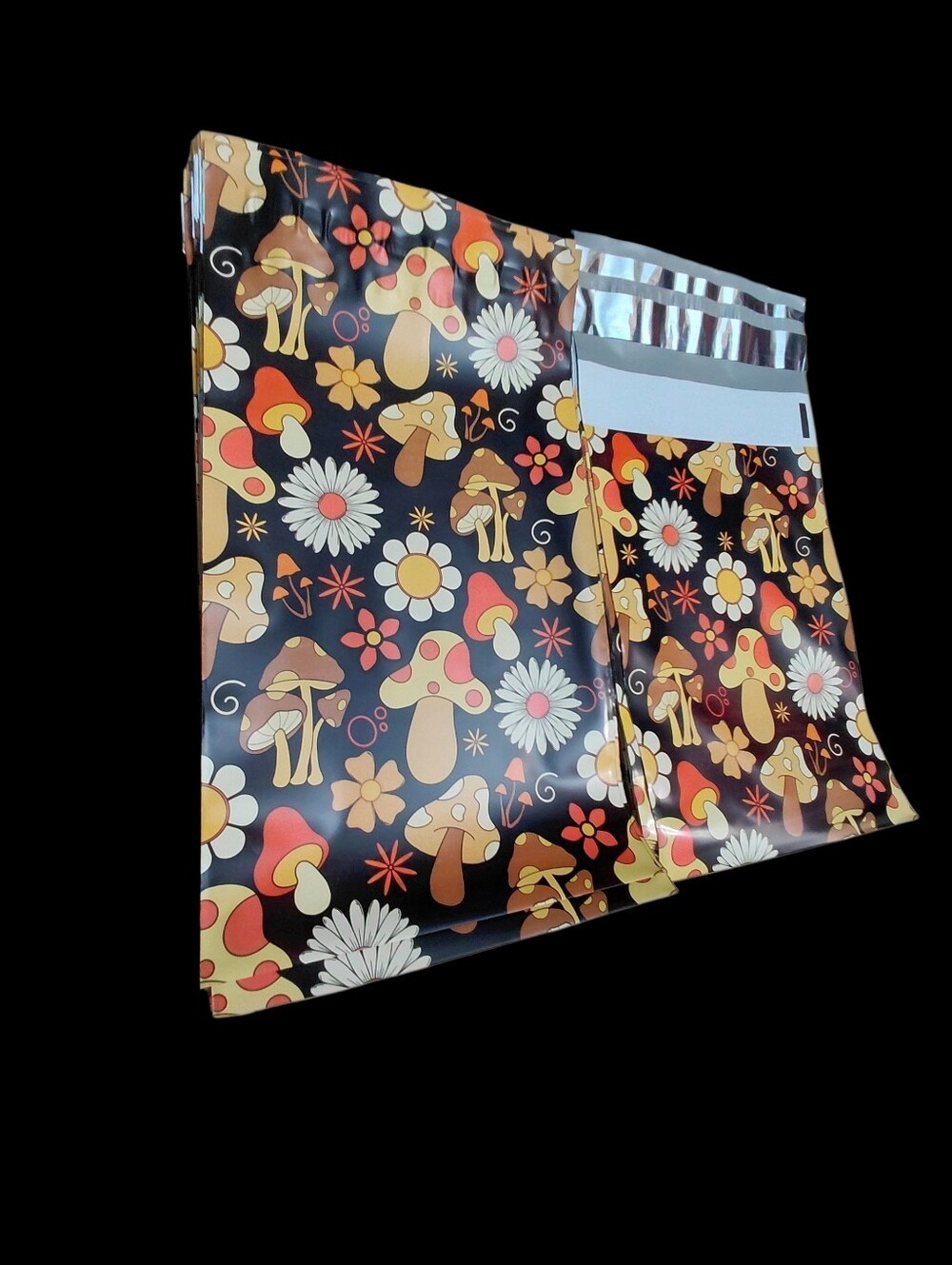 20ct. 6x9 70s Floral And Fungi Polymailer Bonus Random Thank You Cards/Stickers - Picture 3 of 5